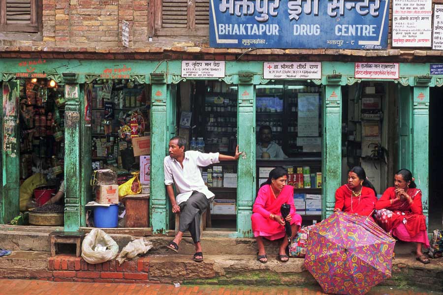 Apotheke und Drogerie in der Königsstadt Bhaktapur, Nepal